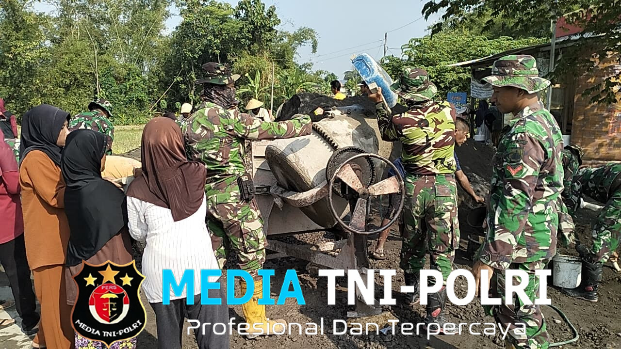 Srikandi Desa Kayen Turut Sukseskan TMMD