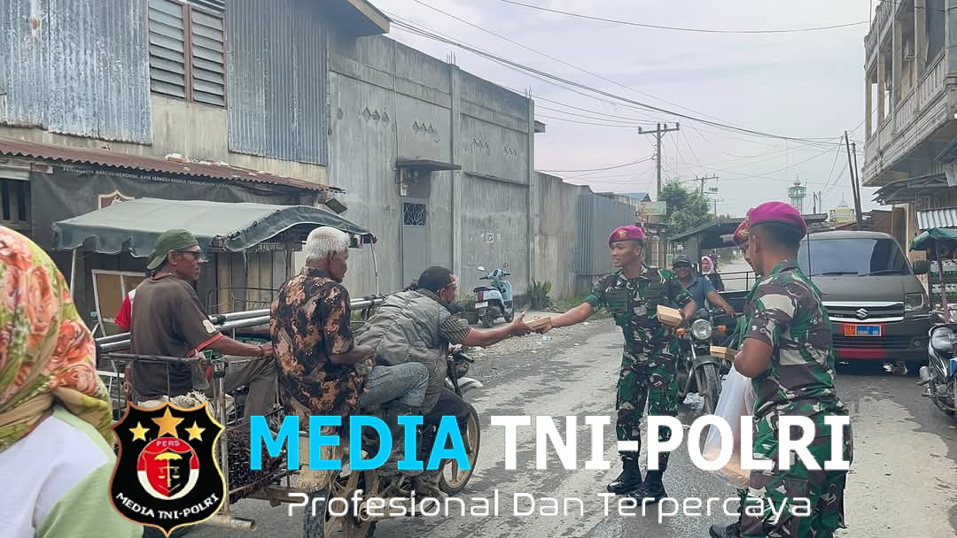 Jumat Berkah Prajurit Yonif 8 Marinir Harimau Putih