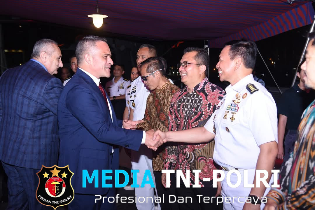 Askomlek Dankormar Hadiri “Deck Reception Onboard The Ship” di Atas Kapal Perang Angkatan Laut Italia “Antonio Marceglia