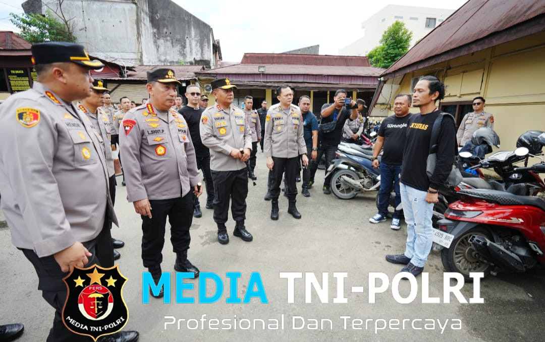 Sidak Polsek Samarinda Kota, Kapolri Tekankan Berantas Premanisme-Optimalkan Pelayanan