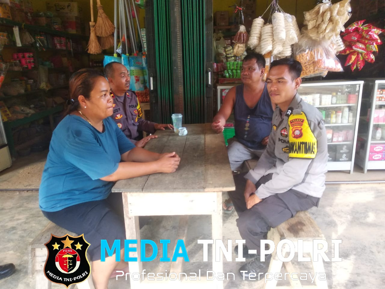 Kapolsek Sebangki Sambangi Warga Jangan Takut Lawan Pemerasan dan Pemalakan