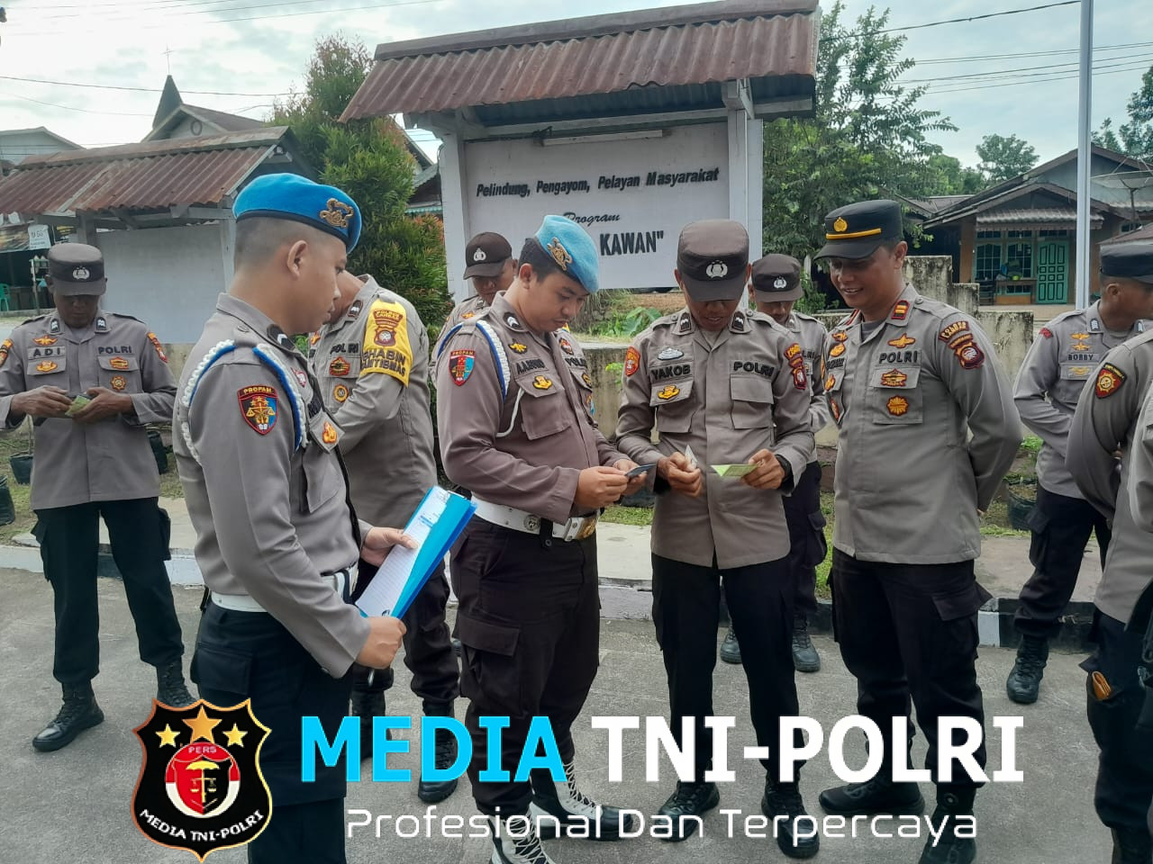 Gaktiplin oleh Propam Polres Landak Dilaksanakan di Polsek Mandor