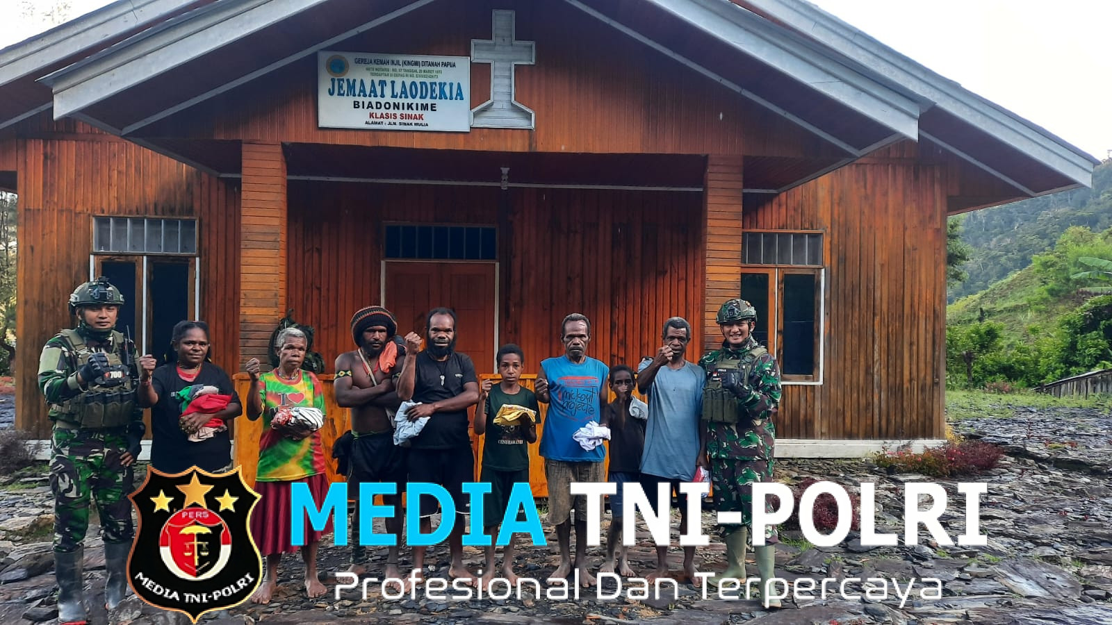 Dari Medan Terjal ke Hati Warga Heroisme TNI yang Tak Terlihat di Layar Kaca