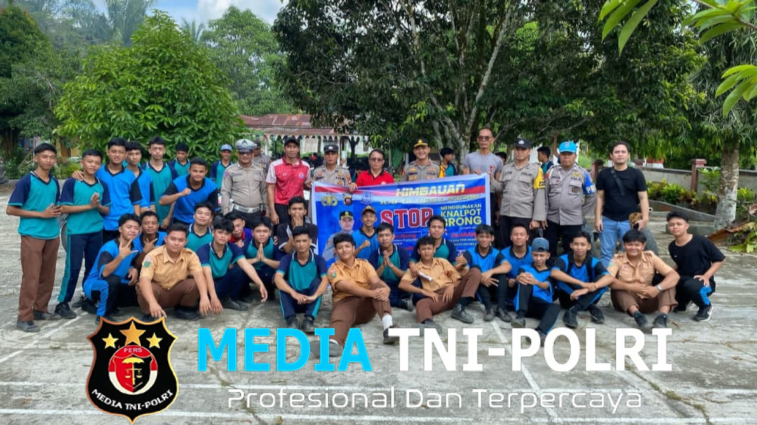 Polsek Sengah Temila Gelar Razia Knalpot Brong di SMAN 1 Sengah Temila, Puluhan Pelajar Tertibkan Kendaraan