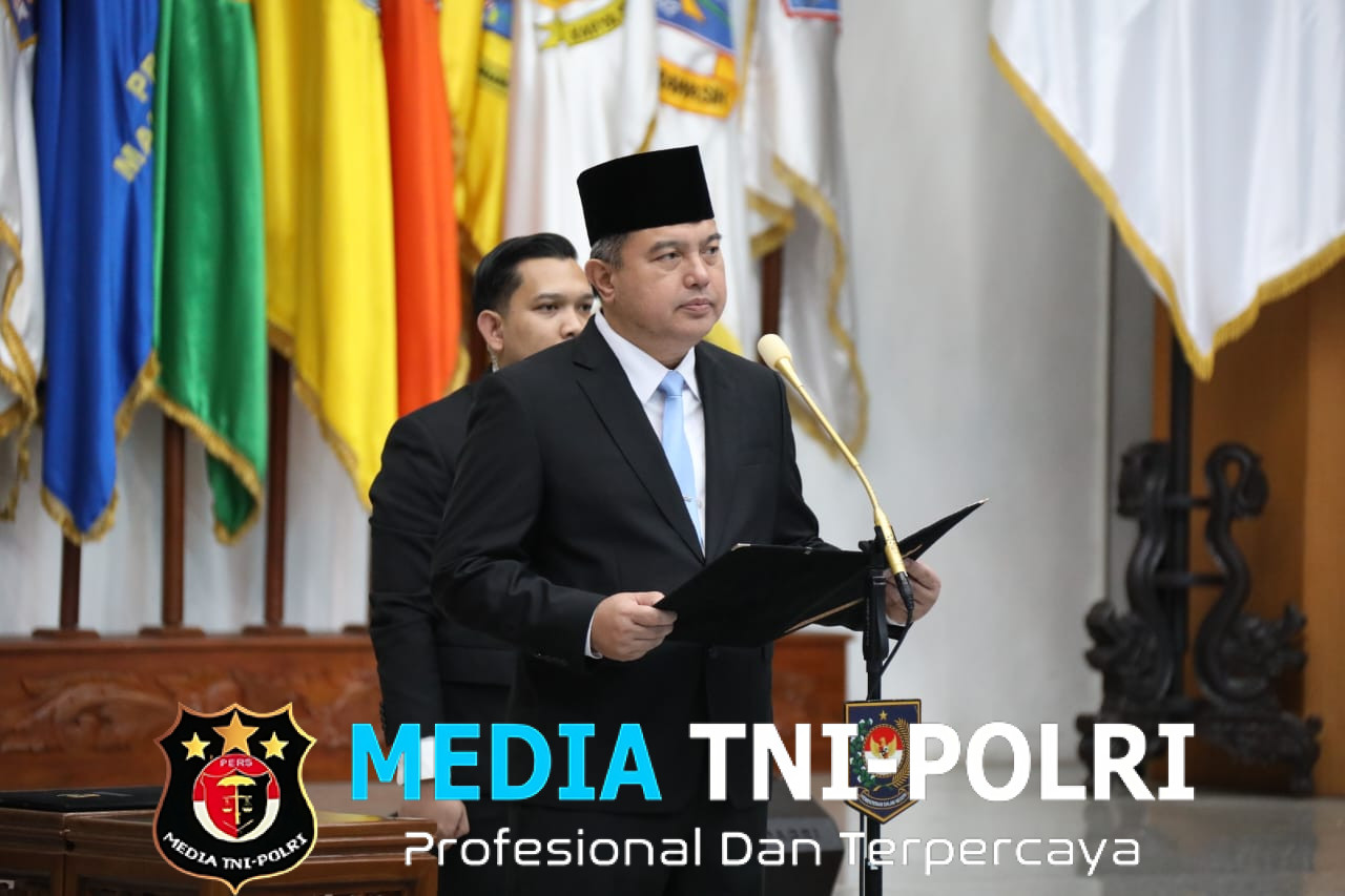 Lantik Pejabat Pimpinan Tinggi Pratama, Sekjen Kemendagri Tekankan Pentingnya Terobosan dan Ide Kreatif