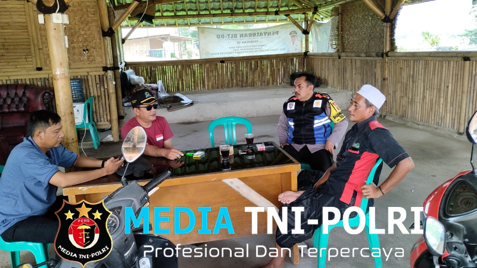 Bhabinkamtibmas Polsek Parungpanjang Sambang Warga dan Beri Imbauan Kamtibmas di Desa Cikuda