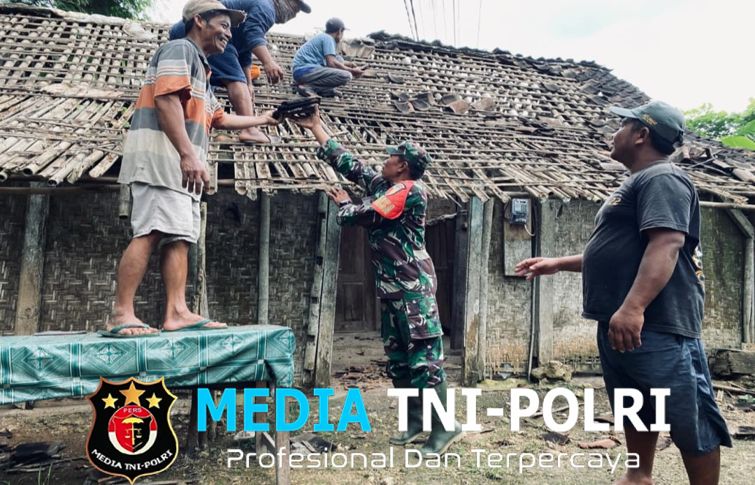 Gotong Royong Rehab Rumah di Kaligambir, Babinsa Dan Warga Wujudkan Kepedulian Bersama