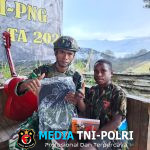 Damai dalam Nada dan Doa di Tanah Eronggobak Satgas TNI Gelar Ibadah Bersama Warga Papua