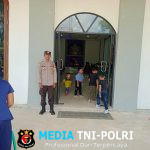 Berikan Rasa Aman Bagi Masyarakat Yang Beribadah Polsek Ngabang Laksanakan Pengamanan Gereja