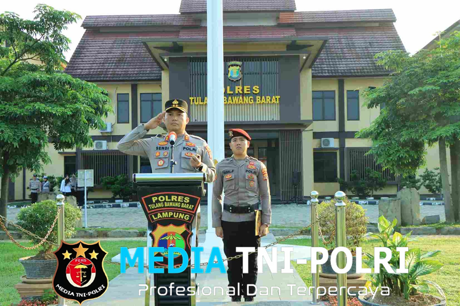 Kapolres Tulang Bawang Barat Pimpin Upacara Kenaikan Pangkat Pengabdian Personil