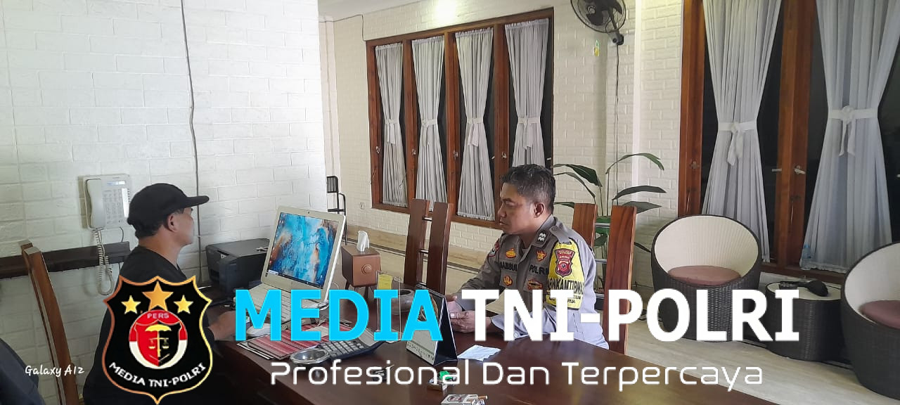 Bhabinkamtibmas Desa Cibeureum Sambangi Warga, Wujudkan Lingkungan Aman dan Kondusif