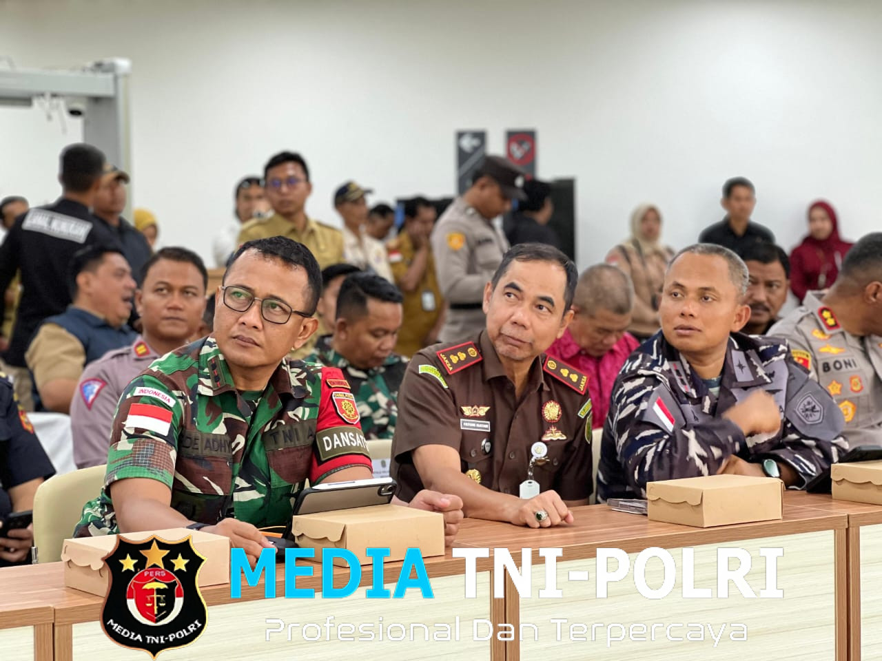 Komandan Satgas Pamtas Yonarmed 11 Kostrad Hadiri Rapat Koordinasi dan Kunjungan Lapangan Pengoperasian PLBN Sebatik