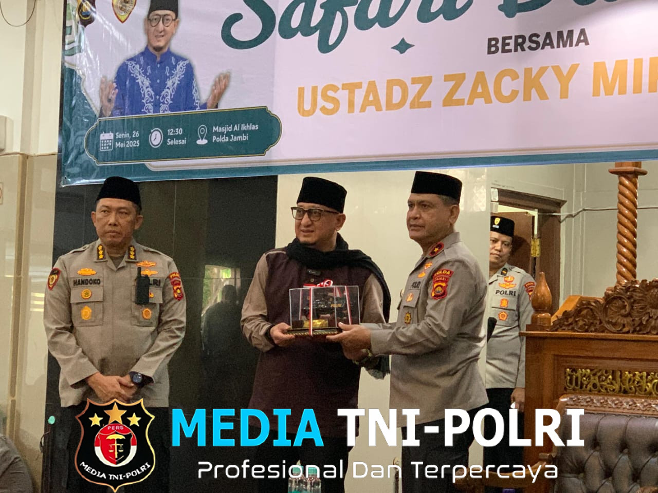 Wakapolda Jambi Sambut Safari Dakwah Ust Zacky Mirza di Masjid Al Ikhlas