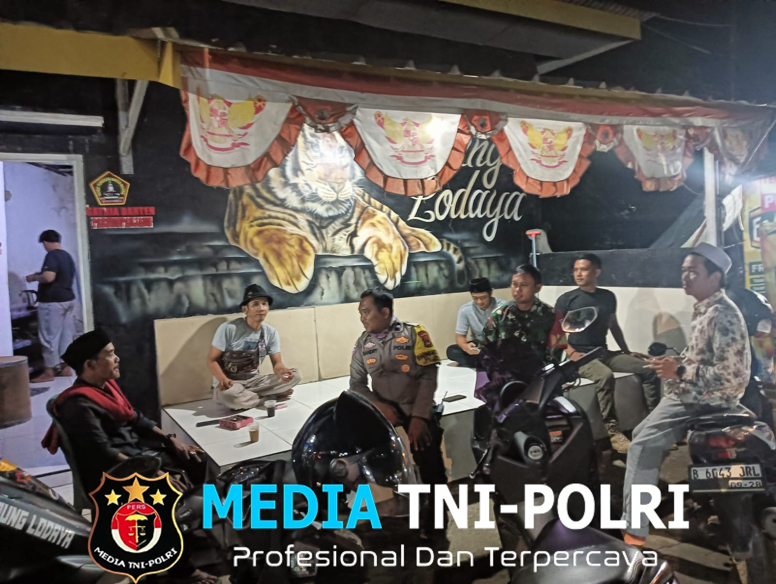Sinergitas (TNI-POLRI) Polsek Parungpanjang Polres Bogor Polda Jawa Barat Melaksanakan Silaturahmi Warga