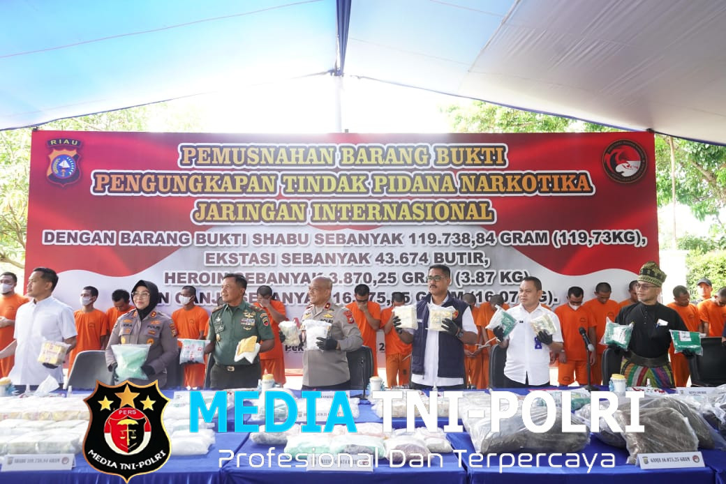 Polda Riau Gelar Pemusnahan Barang Bukti Narkoba
