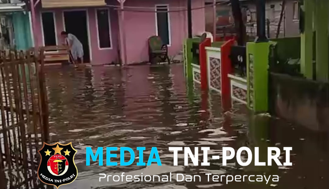 Polres Tanggamus dan BPBD Dentifikasi Banjir Rob di Pesisir Kota Agung