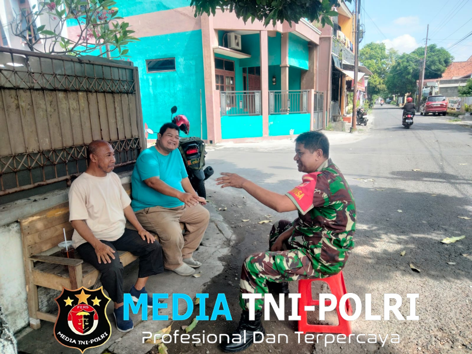 Warga Rt 02 Jadi Sasaran Komsosnya Babinsa Tipes