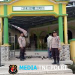 Piket Regu II Polsek Menyuke Pengamanan Terbaik Saat Warga Laksanakan Sholat Jum’at
