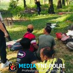 Tekab 308 Presisi Polsek Padang Ratu Grebek Judi Sabung Ayam, 5 Warga dan 17 Unit Sepeda Motor Diamankan!