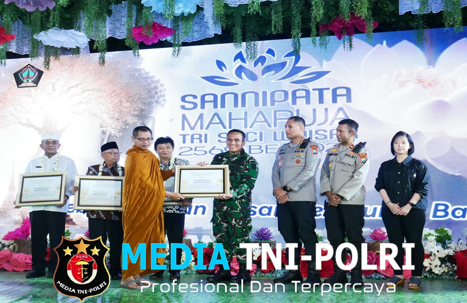 Forkopimda Kabupaten Blitar Hadiri Perayaan Maha Puja Tri Suci Waisak 2569 BE Tahun 2025