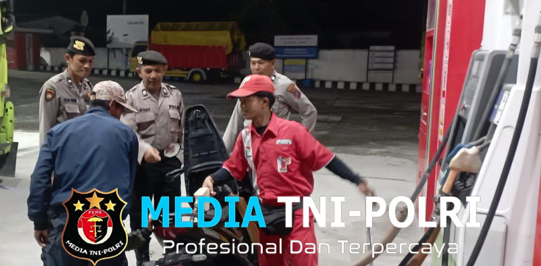 AIPDA Rolan Ajak Masyarakat Manfaatkan 110 Polri Saat Patroli Malam Polres Simalungun, Tingkatkan Keamanan Objek Vital