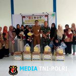 Pemberian Bantuan Sosial Percepatan Penurunan Stunting di Kelurahan Bukit Kayu Kapur dalam Rangkaian TMMD Ke-124 Kodim 0320 Dumai