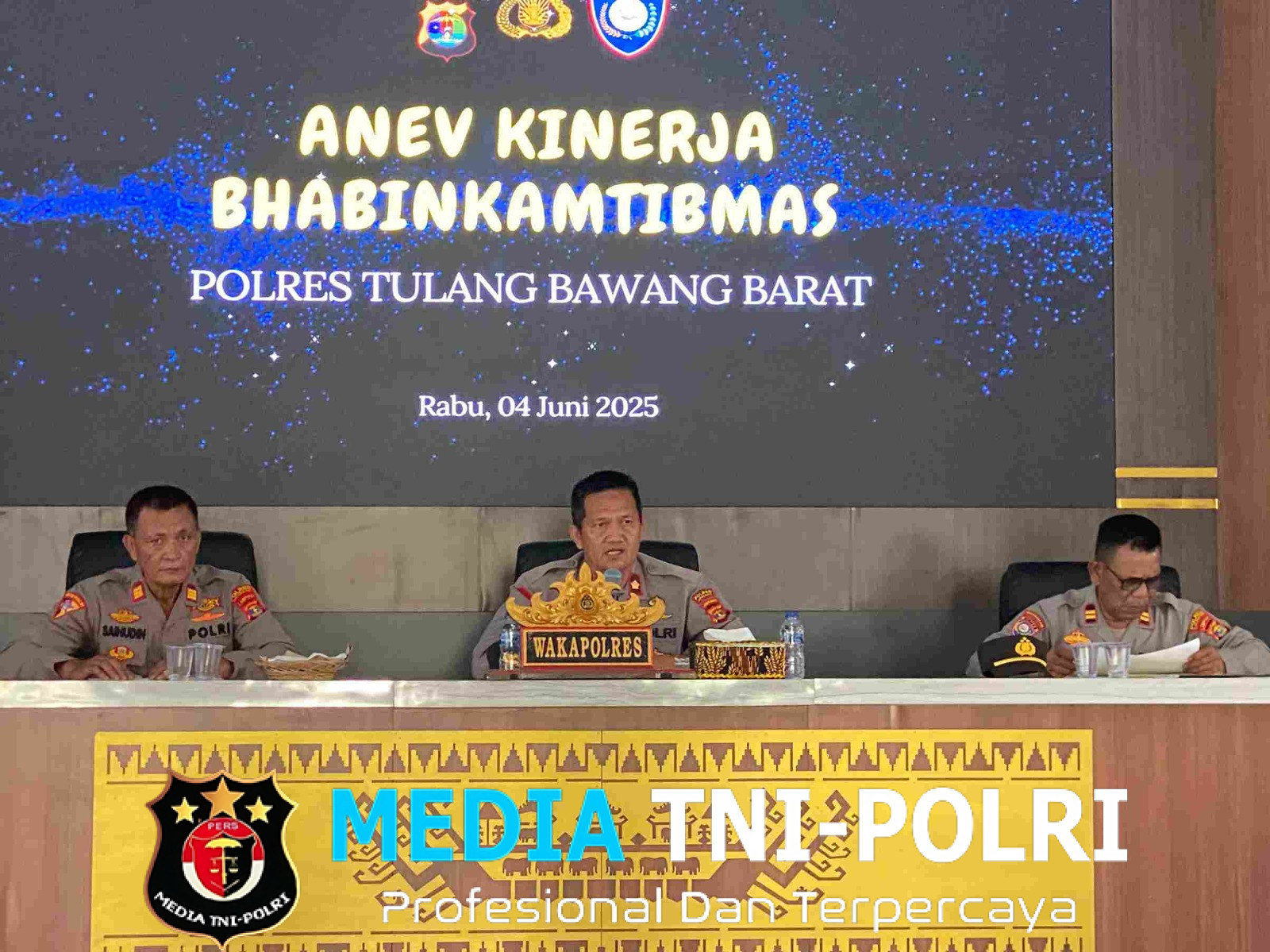 Sat Binmas Polres Tulang Bawang Barat Laksanakan Anev Tugas Bhabinkamtibmas untuk Tingkatkan Kualitas Pelayanan