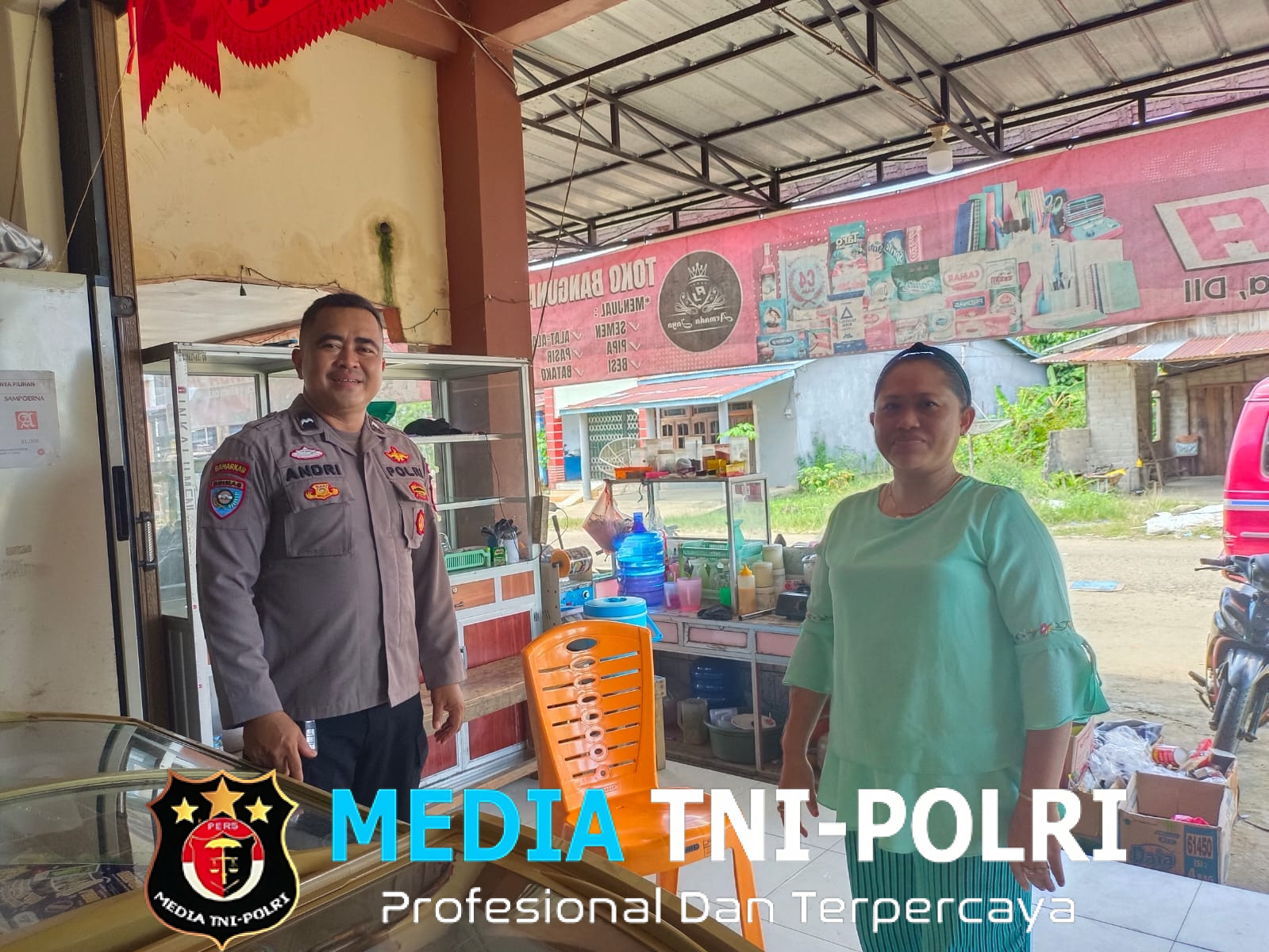 Patroli Sambang Polsek Kuala Behe, Berikan Himbauan Kamtibmas Kepada Masyarakat