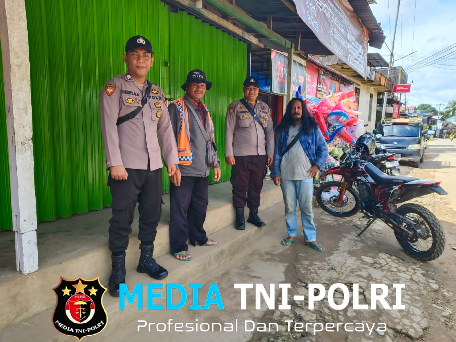 Samapta Polsek Menyuke Laksanakan Patroli Siang Hari dan Memberi Imbauan Cegah Premanisme