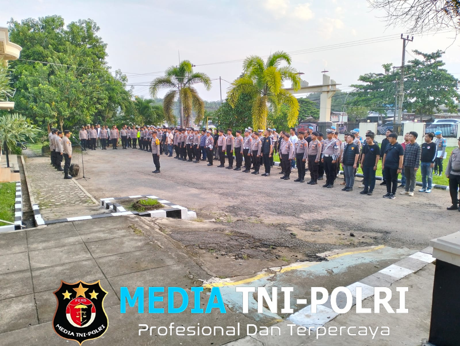 Polres Mesuji Gelar Apel Kesiap Siagaan Antisipasi Gangguan Kamtibmas Malam Takbir Hari Raya Idul Adha Tahun 1446 H