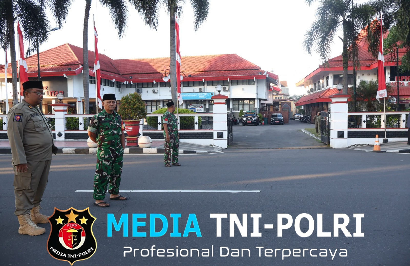 Forkopimda Kota Blitar Bersama Ulama dan Masyarakat Sholat Idul Adha di Masjid Agung Kota Blitar