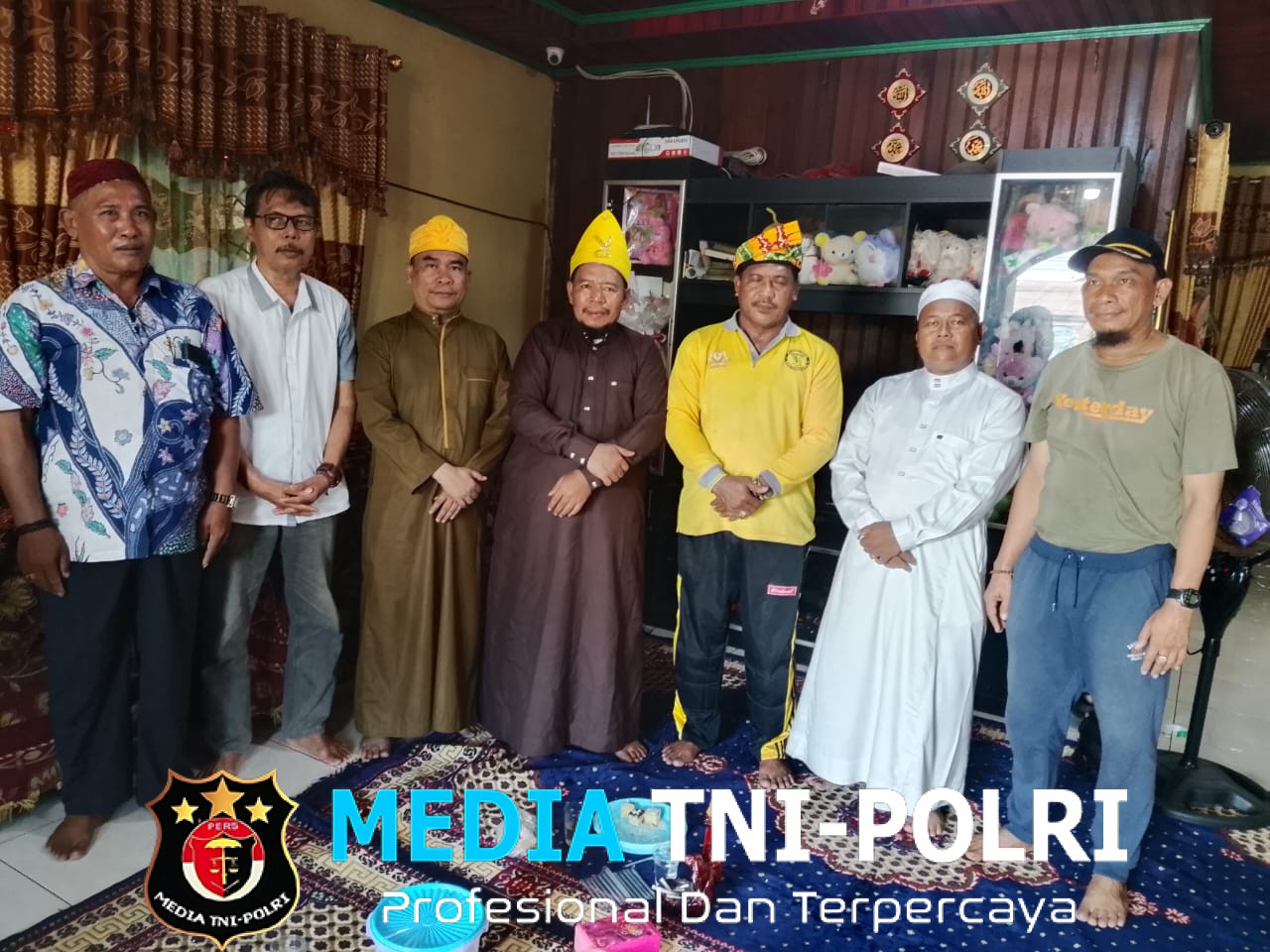 Gubernur Kalimantan Tengah Agustiar Sabran Beri Bantuan Hewan Qurban Untuk Laung Kuning Banjar DPC Sampit