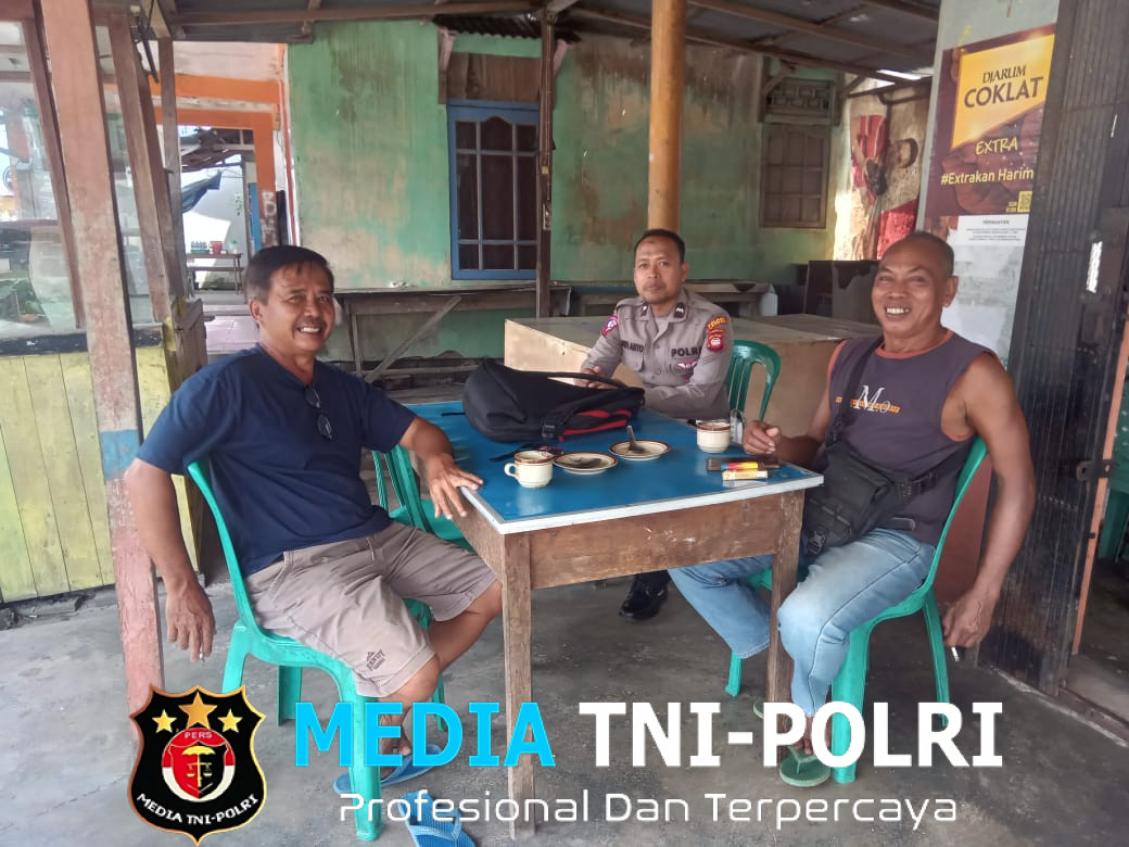Patroli Siang Polsek Mandor, Cegah Dini Potensi Kejahatan
