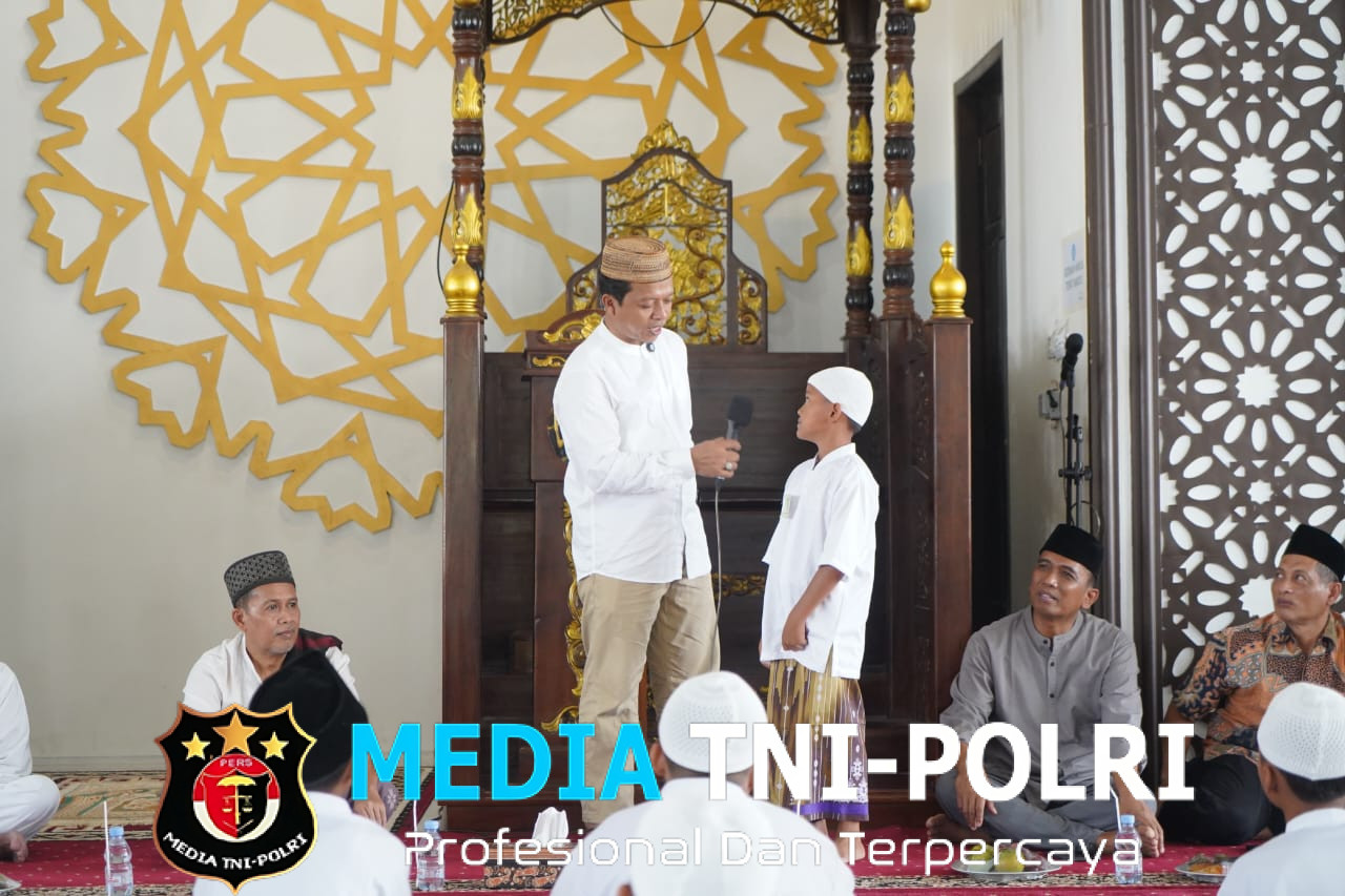 Dibuka Bupati Pringsewu Riyanto Pamungkas, Takmir Masjid Taqwa Gelar Sunatan Massal