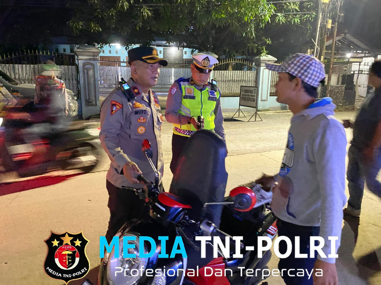 Polsek Babelan Gencar Gelar Operasi Kejahatan Jalanan Antisipasi Kriminalitas Malam