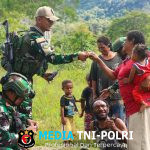 Anjangsana dan Pengobatan Gratis Door to Door di Pegunungan Bintang