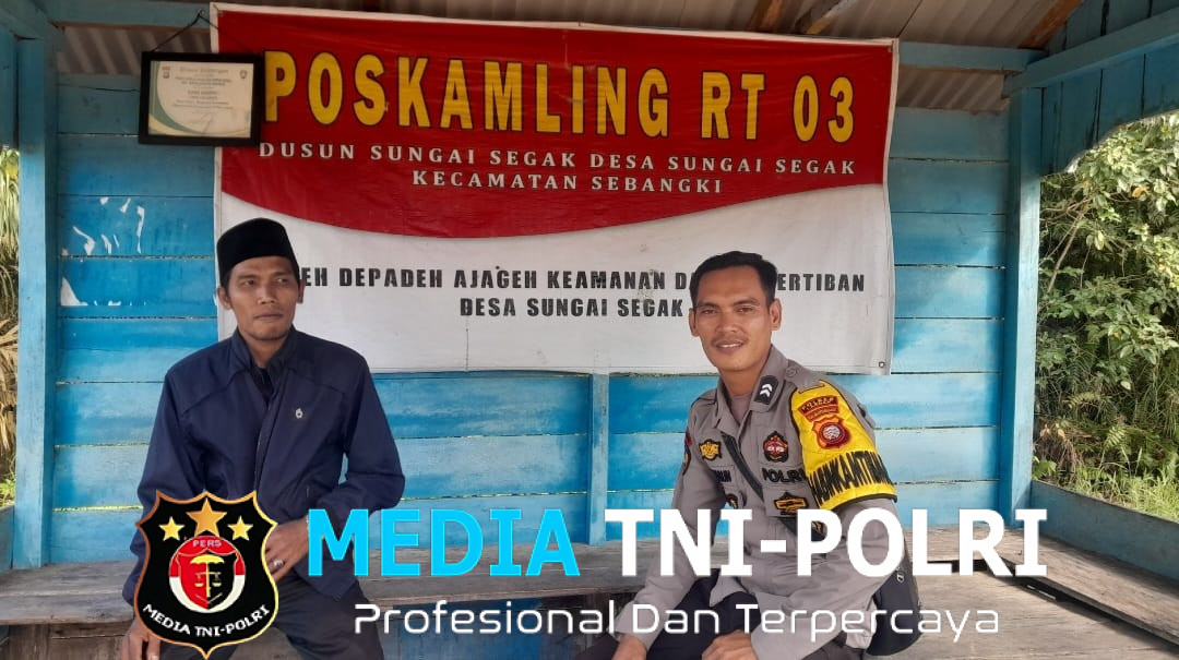 Bhabinkamtibmas Briptu F. Cimbun Pantau Poskamling Dusun Sungai Segak, Ajak Warga Aktif Jaga Keamanan