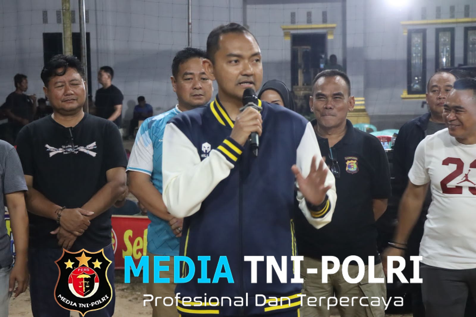 Kapolres Mesuji Melaksanakan Kegiatan Pembukaan Pertandingan Voli Persahabatan Dalam Rangka Sehat Bersama