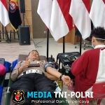 Personel Satlantas Polresta Tangerang Ikuti Donor Darah Dalam Rangkaian HUT Bhayangkara ke-79