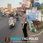 Anggota Polsek Ciampea Polres Bogor Laksanakan Pengaturan Lalu Lintas Pagi Untuk Wujudkan Kamseltibcarlantas
