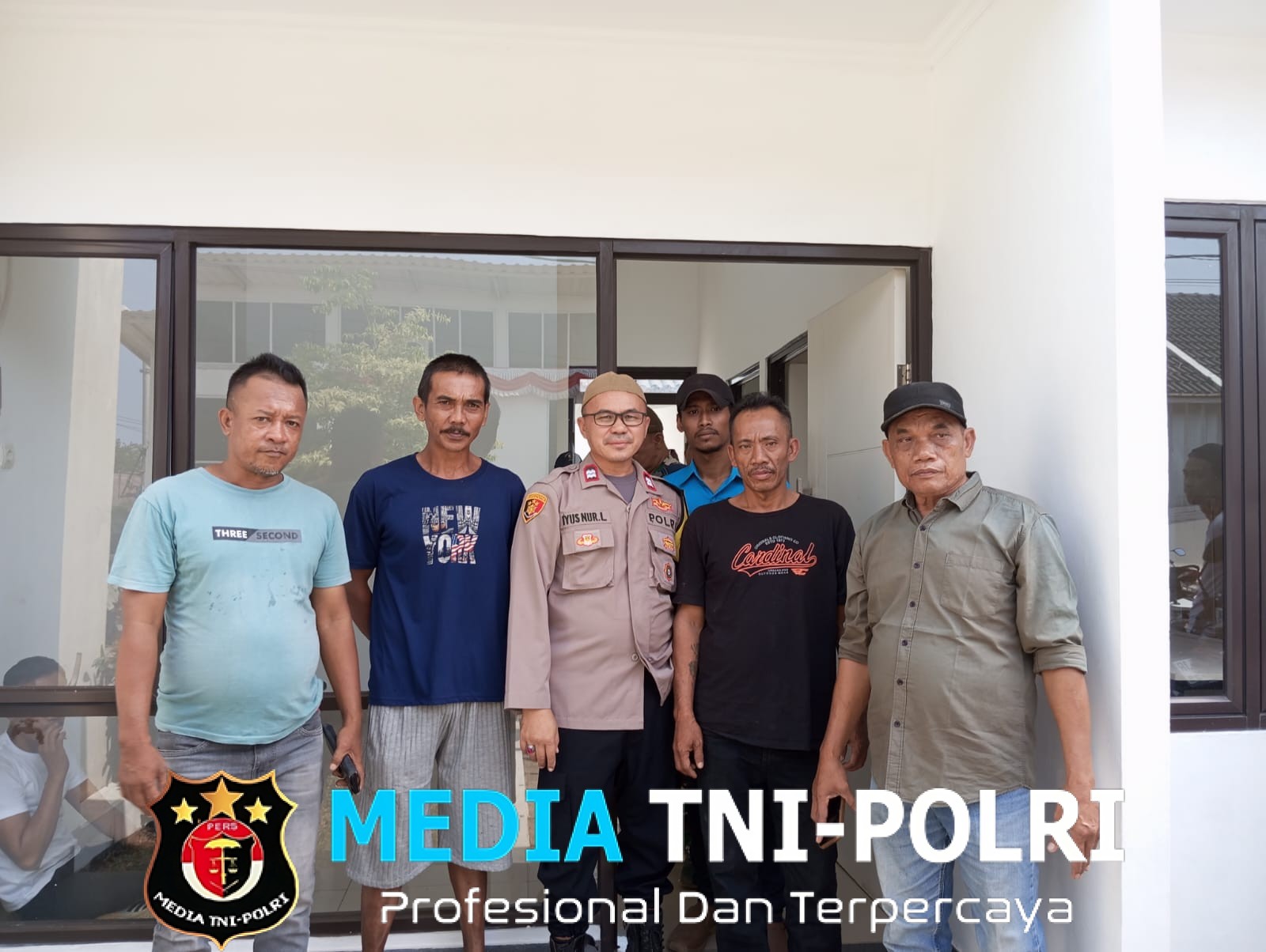 Bhabinkamtibmas Polsek Parungpanjang Sambangi Warga Desa Cibunar, Sampaikan Pesan Kamtibmas dan Pencegahan TPPO
