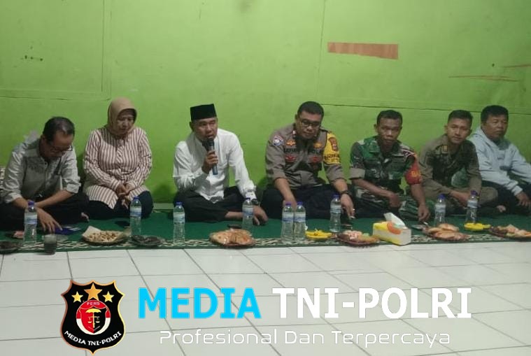 Bhabinkamtibmas dan Babinsa Hadiri Tawasulan Bersama Tokoh Agama di Kelurahan Karang Asem Barat, Citeureup 