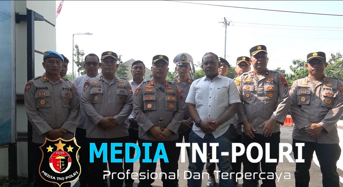 Kapolres Wonogiri dan Perwakilan Pengemudi Truk Sampaikan Pernyataan Bersama Terkait Isu ODOL