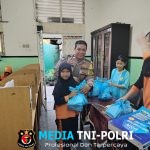 Polisi dan Babinsa Amankan Distribusi Makanan Bergizi Gratis untuk Ribuan Siswa di Bambu Apus