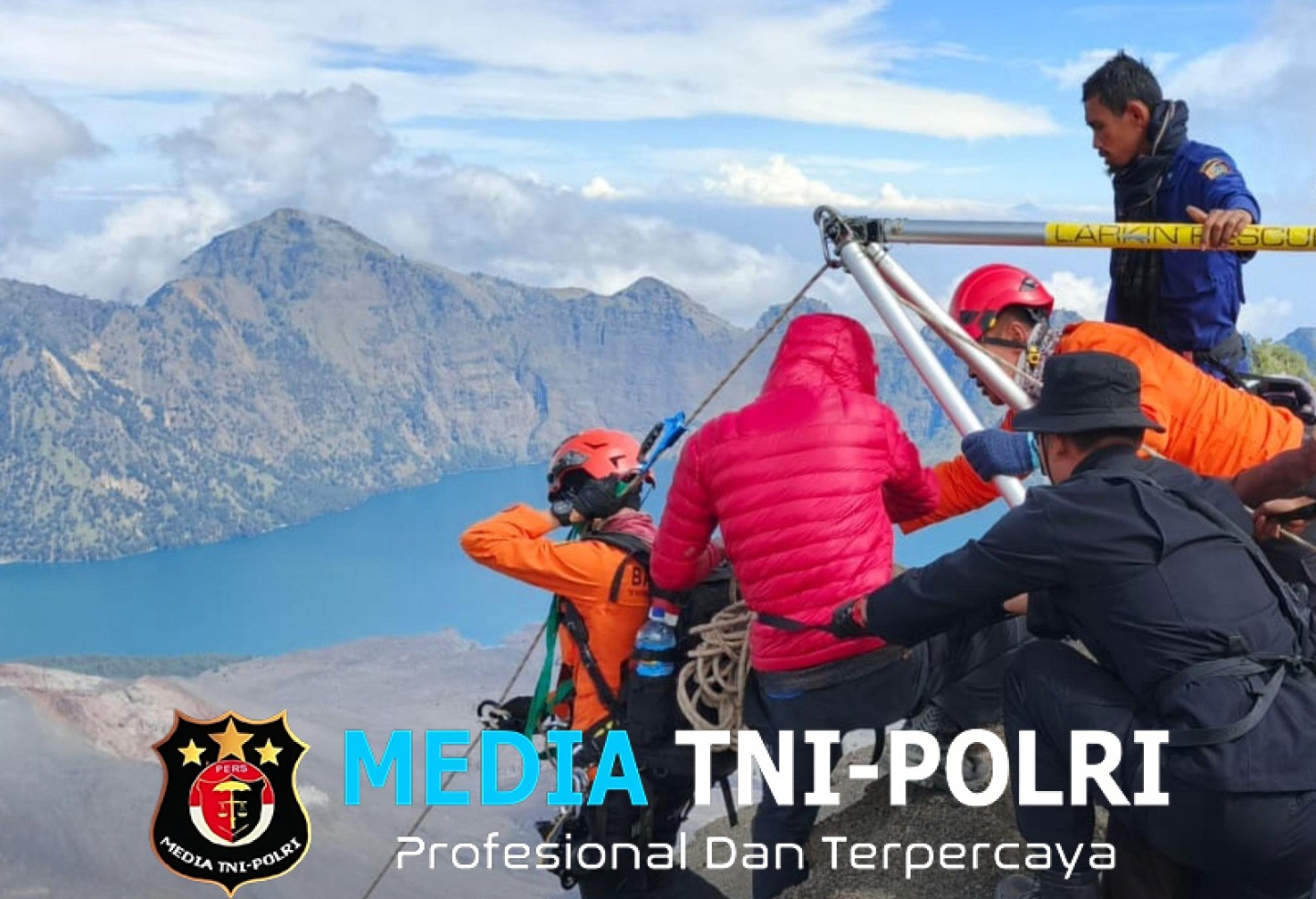 Tim SAR Gabungan Hadapi Medan Ekstrem dalam Misi Penyelamatan Pendaki Asal Brasil di Rinjani