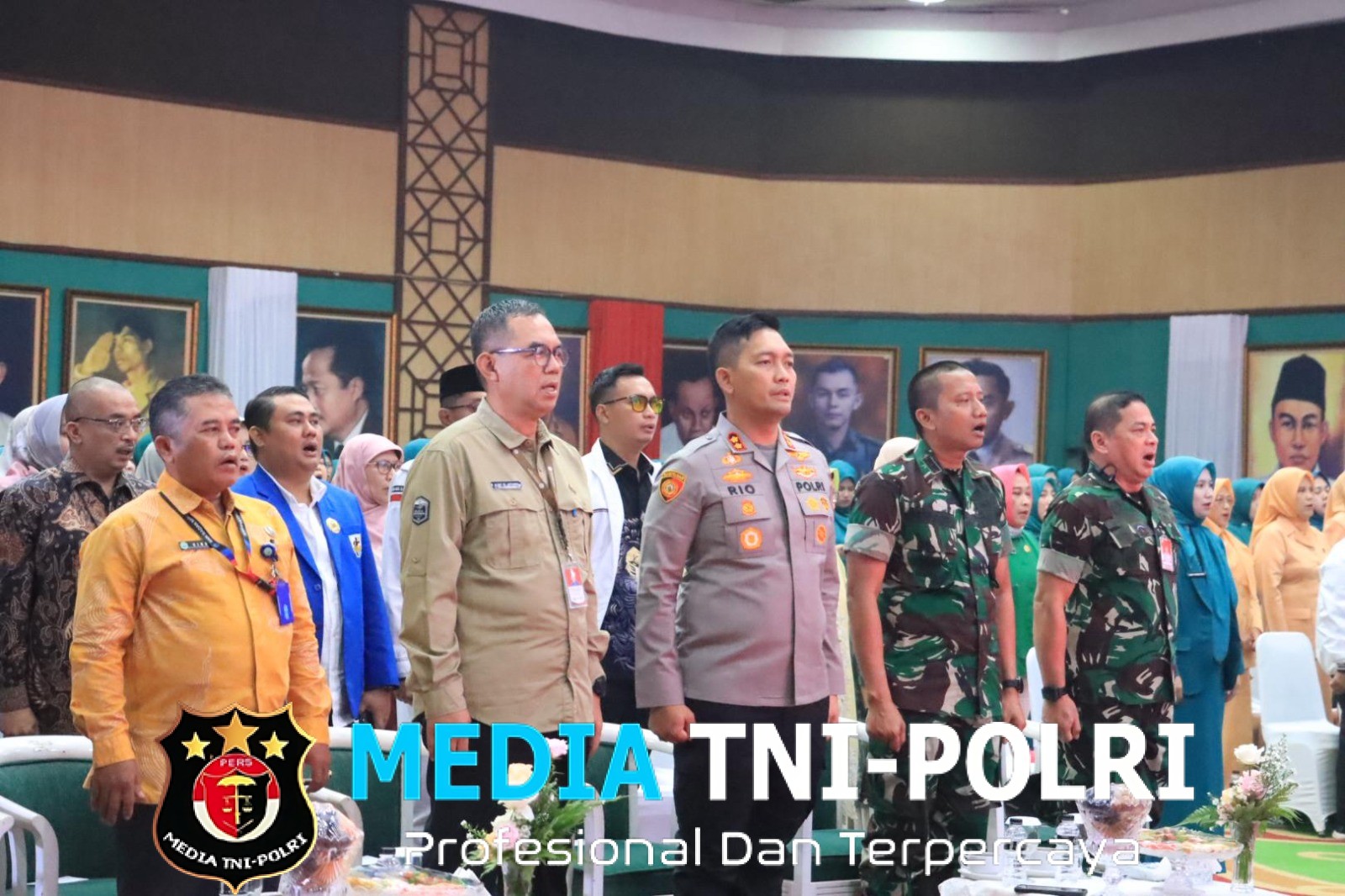 Kapolres Bogor Beserta Ketua Bhayangkari Hadiri Peringatan Hari Kesatuan Gerak PKK Ke-53 Tingkat Kabupaten Bogor