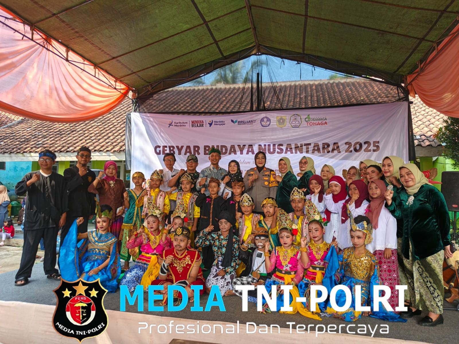 Kapolsek Dramaga Giat Hadiri Gebyar Budaya Nusantara 2025 Dalam Rangka Samenan SDN Situ Kaum Ciherang 