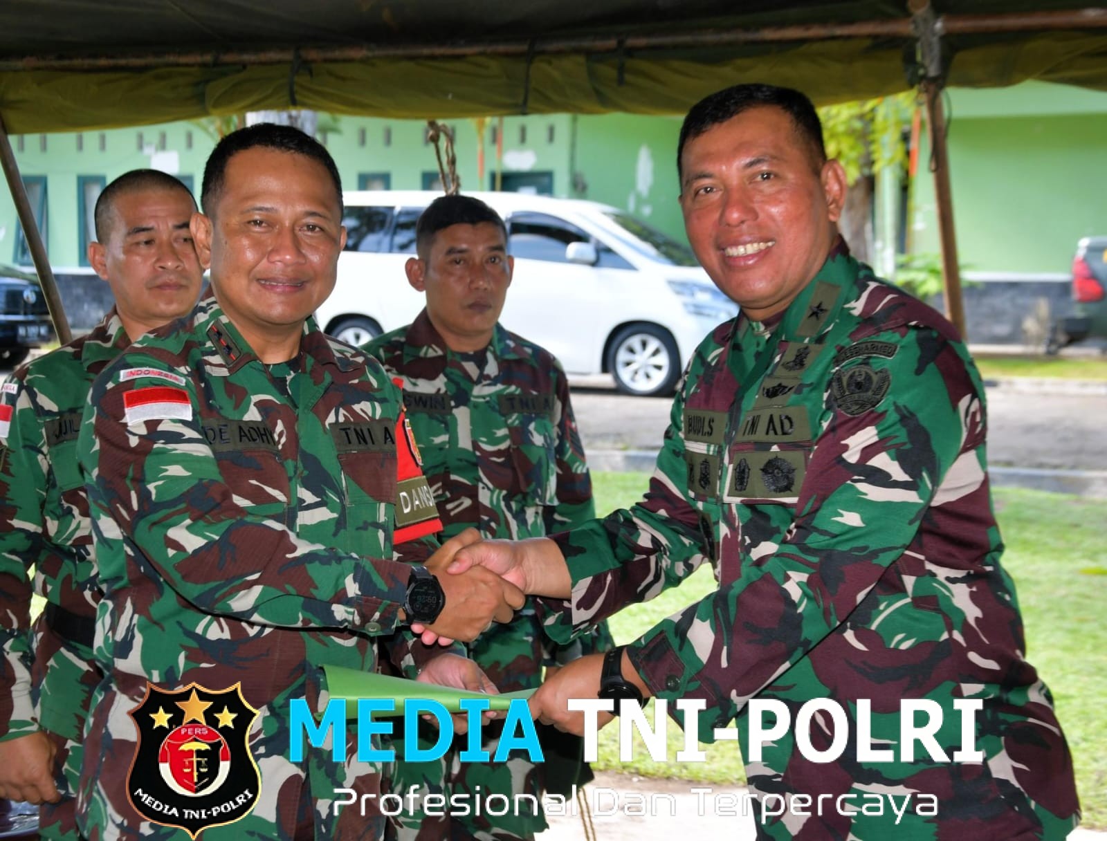 Dirsen Pussenarmed Kunjungi Satgas Pamtas Yonarmed 11 Kostrad