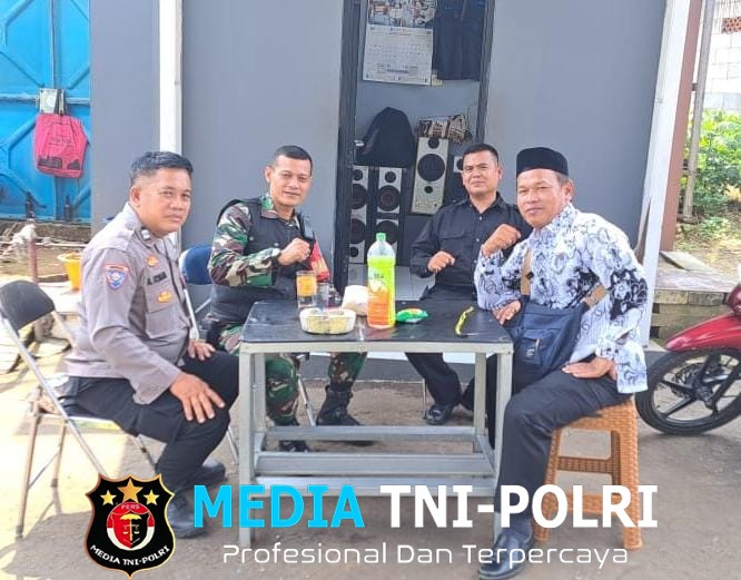 Bhabinkamtibmas Polsek Ciampea Bersama Babinsa Laksanakan Silaturahmi Dengan Warga, Sampaikan Pesan Kamtibmas