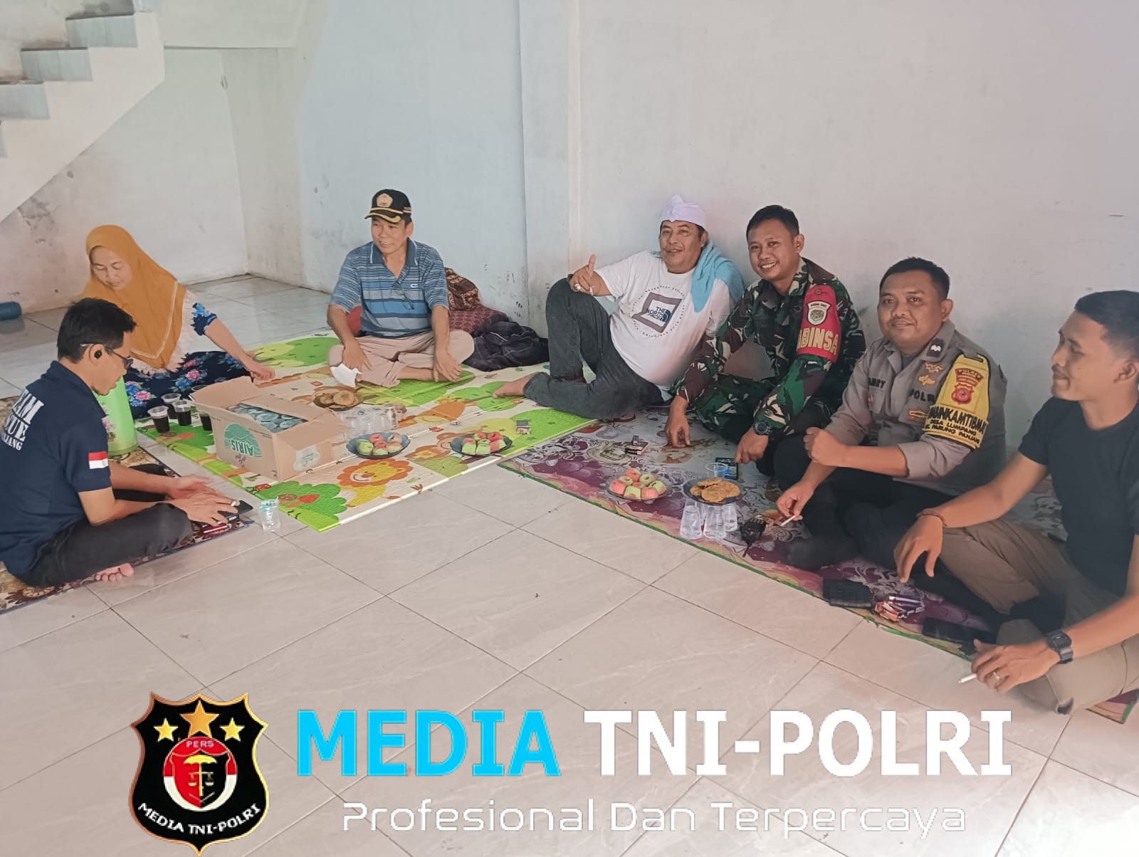 Bhabinkamtibmas dan Babinsa Sambangi Warga Desa Lumpang, Sampaikan Himbauan Kamtibmas